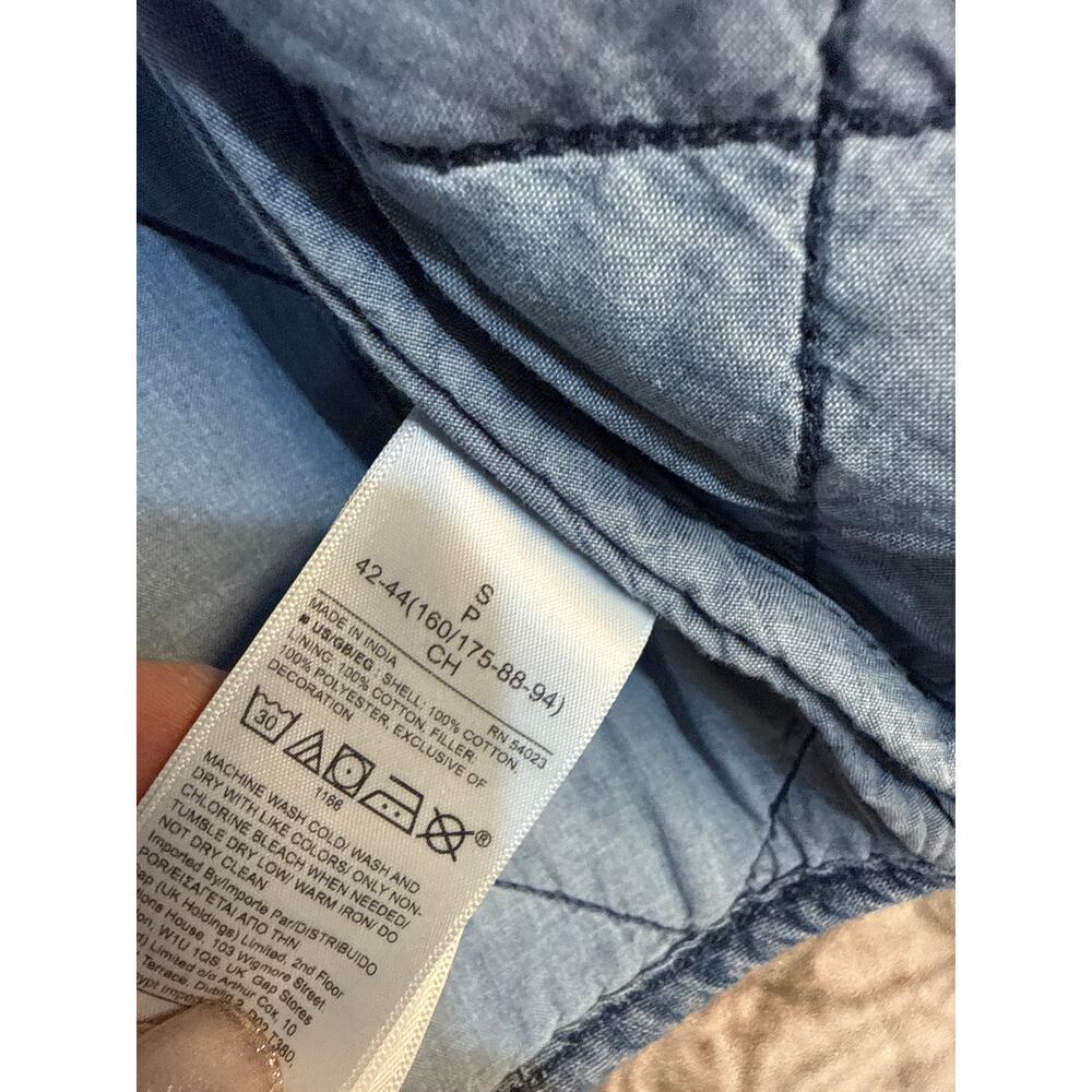 Gap Denim Jacket - Size Small - image 4